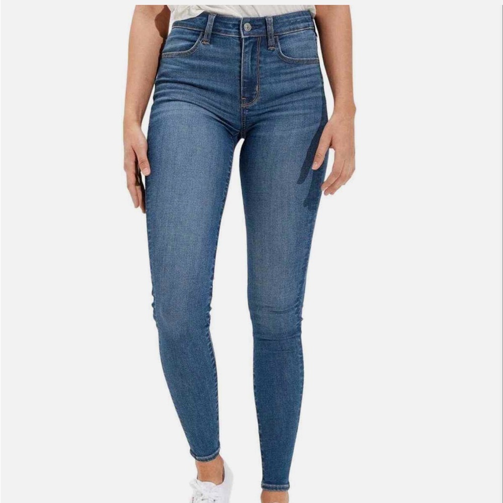 American Eagle women’s High Rise Next Level Stretch Light Wash Jeans
